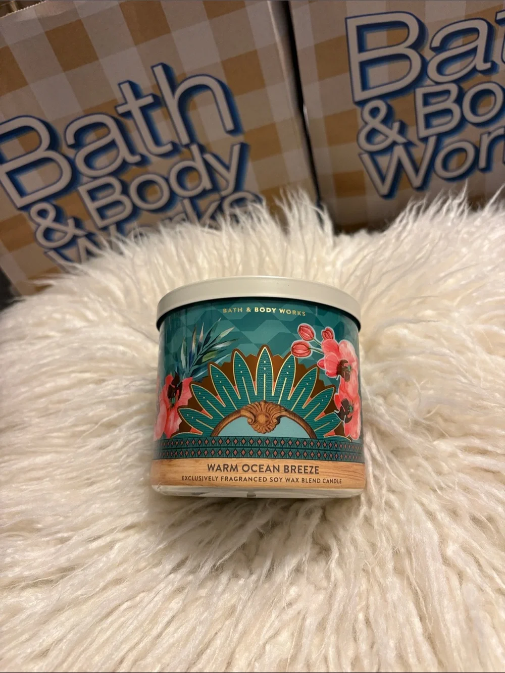 NWT! Bath and Body Works 3 wick candle